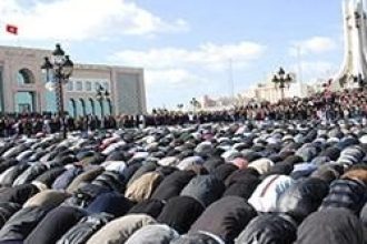 Sokakta Namaz Kılmak Yasaklandı